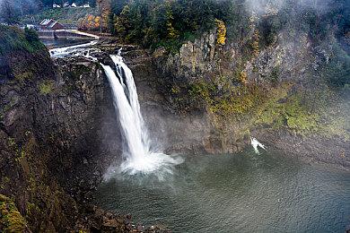国产新作《山外山》首曝，2D动画呈现